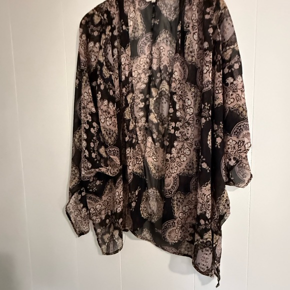 Maurice’s Wallflower Multicolor Open Front Kimono - Picture 5 of 8